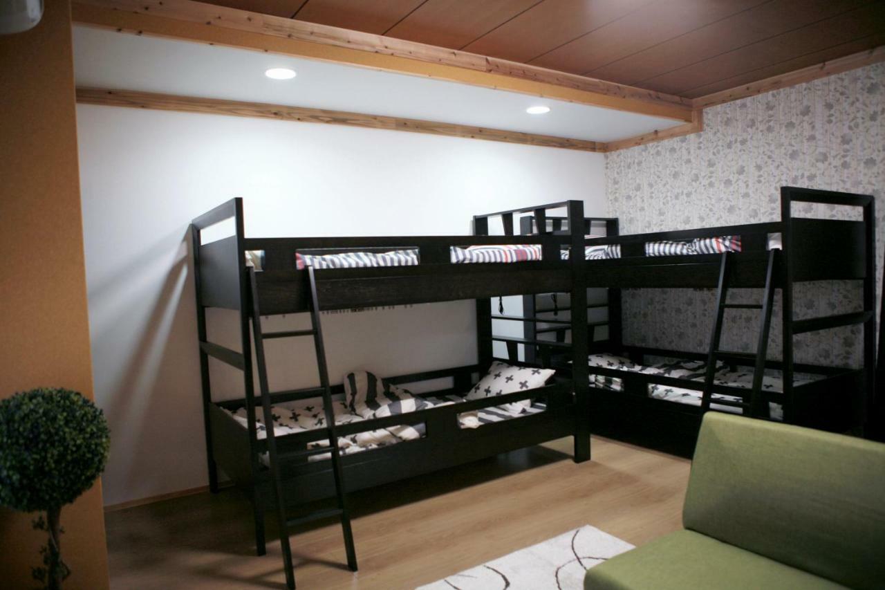 Maru House Hotel โอซาก้า ภายนอก รูปภาพ
